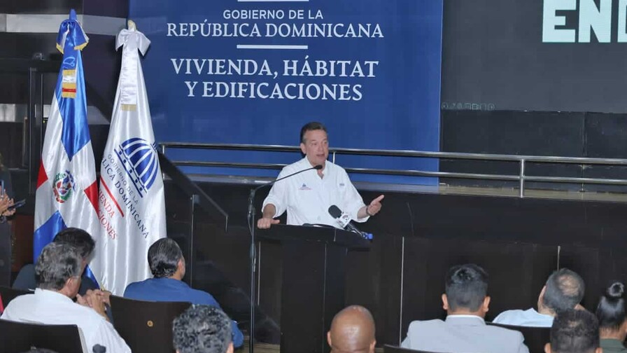 Gobierno trabaja en nuevas normas para prevenir colapsos en edificaciones, dice Ito Bisonó Gobierno trabaja en nuevas normas para prevenir colapsos en edificaciones, dice Ito Bisonó