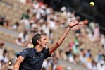 Medvedev se quema en el horno de Roland Garros, Gauff, Sabalenka y Sinner cumplen