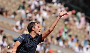 Medvedev se quema en el horno de Roland Garros, Gauff, Sabalenka y Sinner cumplen