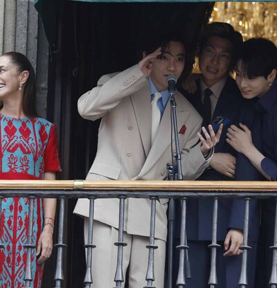 BTS lanza detr&aacute;s de c&aacute;maras de su visita en Palacio Nacional en M&eacute;xico