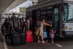 A días del Mundial, el aeropuerto de Los Ángeles es un calvario para turistas A días del Mundial, el aeropuerto de Los Ángeles es un calvario para turistas