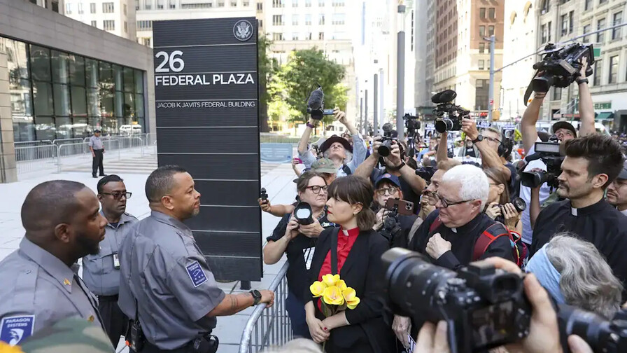 Denuncian ante juez en Nueva York detención inhumana de inmigrantes en 26 Federal Plaza Denuncian ante juez en Nueva York detención inhumana de inmigrantes en 26 Federal Plaza