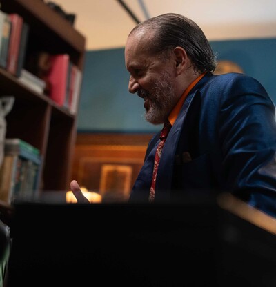 El actor V&iacute;ctor Ram&iacute;rez regresa a la pantalla grande en el Festival Hecho en RD
