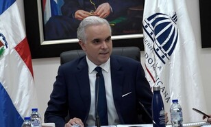 Educaci&oacute;n trabaja con la ADP un memorando de para reducir los paros