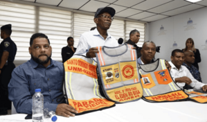 Motoconchos usar&aacute;n chalecos de color diferente para distinguirse de deliverys y mensajeros