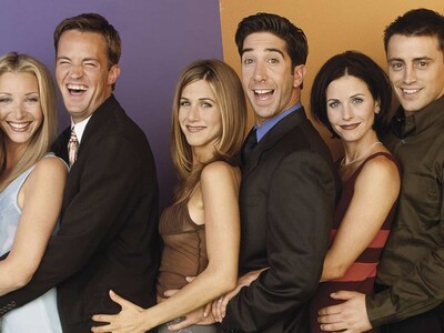 "Friends" sigue generando millones: Lisa Kudrow revela cuánto ganan