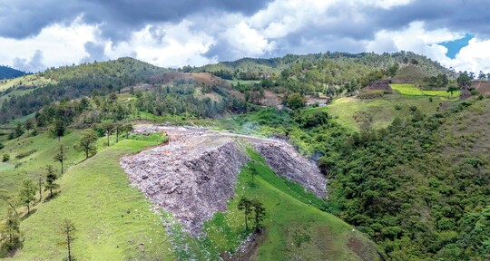 Un vertedero empa&ntilde;a la imagen ecotur&iacute;stica de Constanza