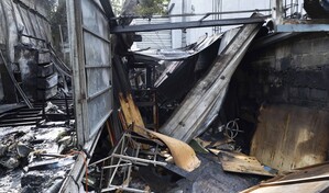 Incendio consume tapicer&iacute;a en la avenida Rep&uacute;blica de Colombia; no hay heridos