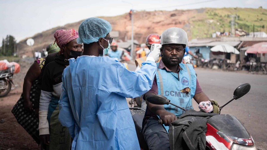 El brote de ébola deja ya 43 muertos y más de 263 casos confirmados en RDC y Uganda El brote de ébola deja ya 43 muertos y más de 263 casos confirmados en RDC y Uganda