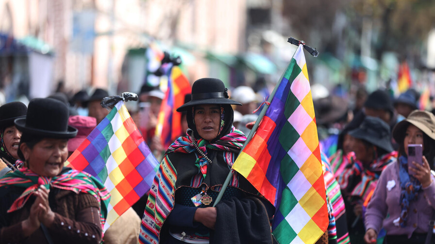 Protestas contra el presidente de Bolivia persisten en medio de dos iniciativas de diálogo Protestas contra el presidente de Bolivia persisten en medio de dos iniciativas de diálogo