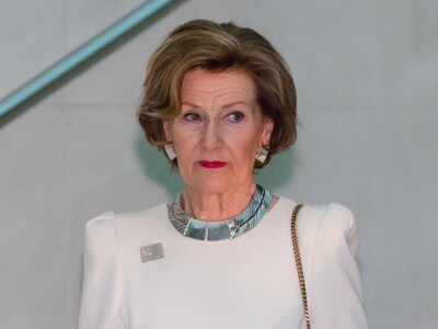 Reina Sonia de Noruega es hospitalizada