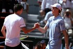 El argentino Juan Manuel Cerúndolo elimina de Roland Garros a Jannik Sinner, número uno del mundo El argentino Juan Manuel Cerúndolo elimina de Roland Garros a Jannik Sinner, número uno del mundo