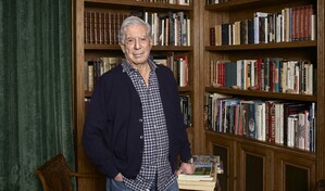 Biblioteca Vargas Llosa de Arequipa recibe la edici&oacute;n en quechua de Los Cachorros