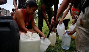 La escasez de agua fuerza a cubanos a cavar pozos para abastecerse