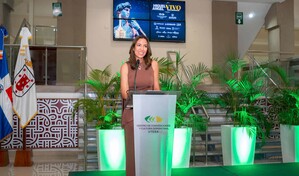 Inauguran exposici&oacute;n "Miguel &Aacute;ngel Vivo" en Santiago