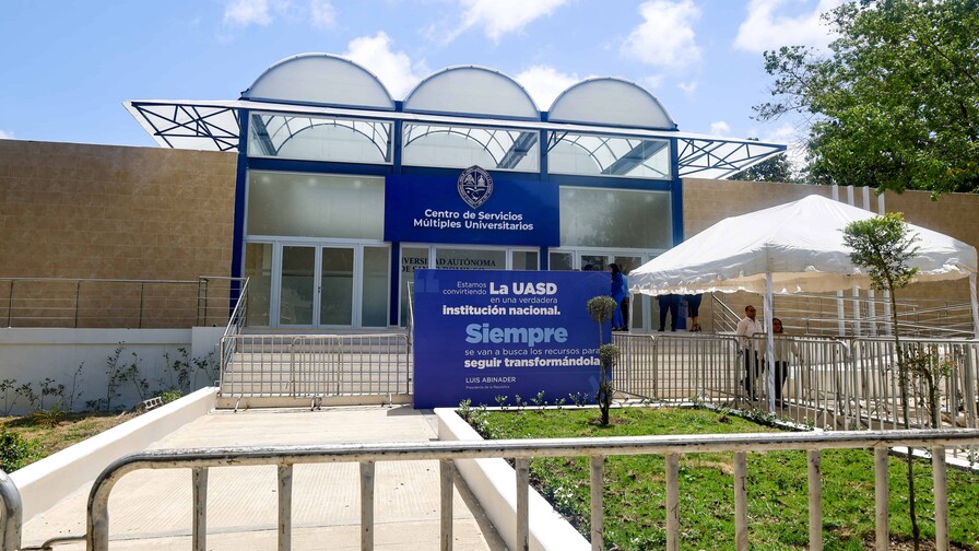 La UASD tendr&aacute; una sala de podcast, estudio de televisi&oacute;n, m&aacute;s aulas de idiomas y de tecnolog&iacute;a