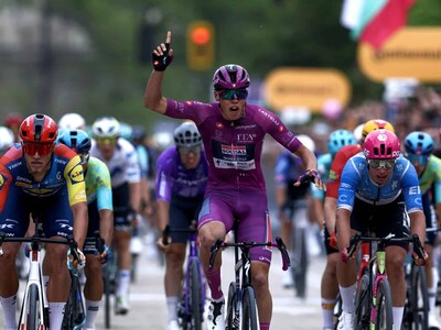 Paul Magnier se impone en el esprint del Giro de Italia
