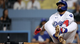 VIDEO | Roberts dice que los Dodgers colocar&aacute;n a Teoscar Hern&aacute;ndez en la lista de lesionados