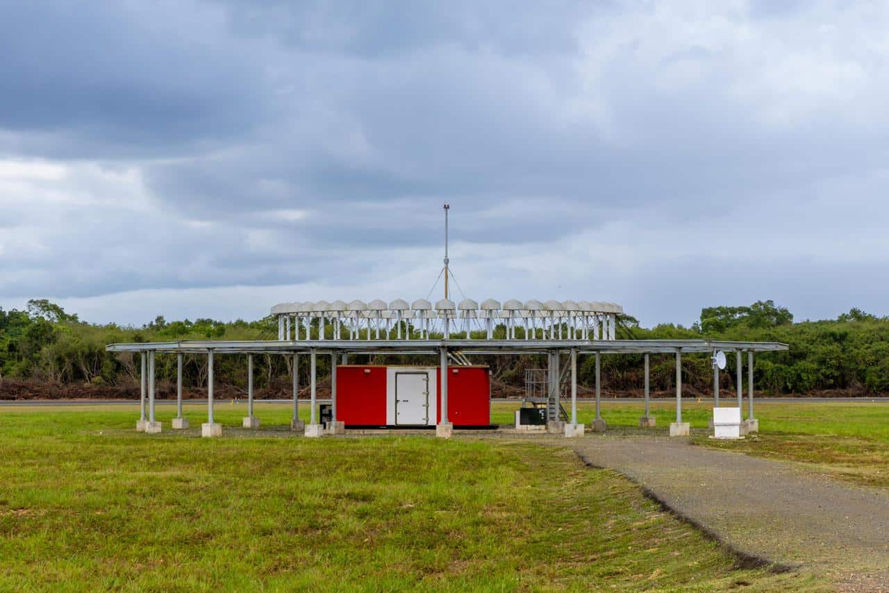 Sistema de balizamiento de la Base Aérea de San Isidro.