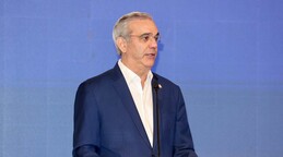 El presidente Abinader felicita a las madres dominicanas
