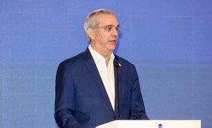 Abinader conserva aprobaci&oacute;n, pero su gabinete queda por debajo, de acuerdo encuesta de ACD Media