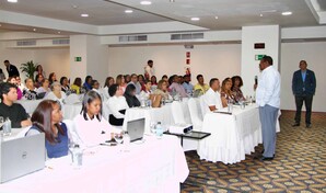 Capacitan a m&eacute;dicos pasantes sobre funciones y protocolos del sistema de salud