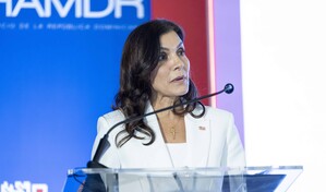 Embajadora de EE. UU. rechaza manipulaci&oacute;n pol&iacute;tica de procesos judiciales tras pol&eacute;mica por visas