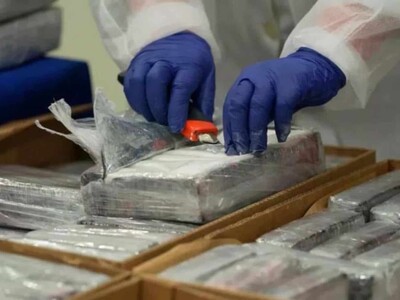 Encuentran en un puerto de Ecuador 294 kilos de cocaína
