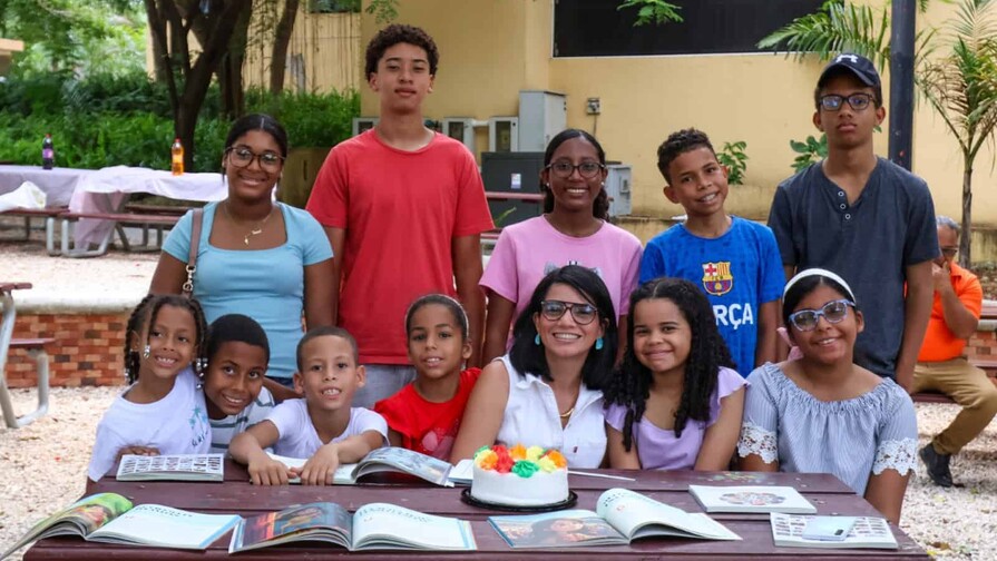 Futuros Autores del Mundo fomenta la lectura y la creatividad en niños y adolescentes Futuros Autores del Mundo fomenta la lectura y la creatividad en niños y adolescentes
