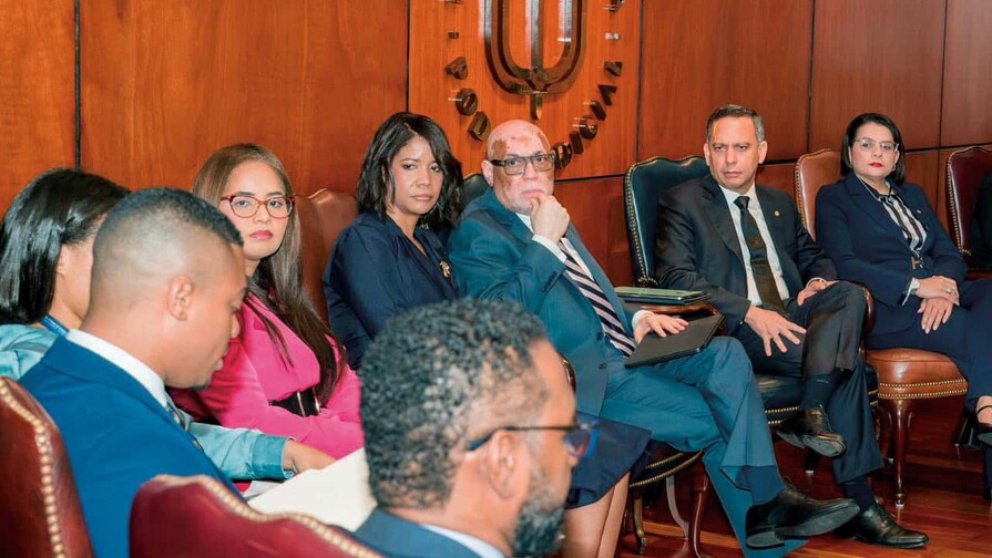 Jueces y personal de apoyo recibirán aumento salarial Jueces y personal de apoyo recibirán aumento salarial