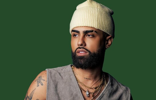 Jay Wheeler regresa a sus ra&iacute;ces del trap en su nuevo disco La Voz Favorita