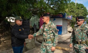 Jefe del Ej&eacute;rcito recorre puestos militares en la L&iacute;nea Noroeste y valora trabajo de soldados 