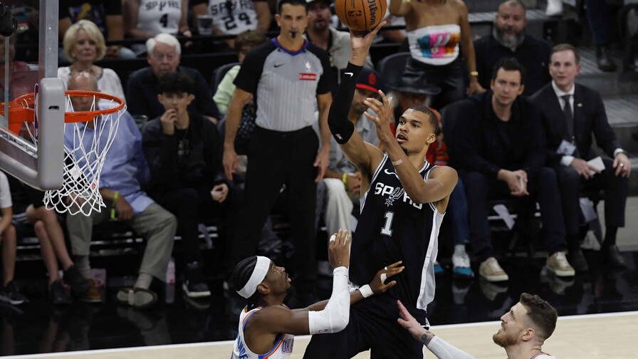 Los Spurs de Wembanyama aplastan al Thunder y alargan la final del Oeste Los Spurs de Wembanyama aplastan al Thunder y alargan la final del Oeste