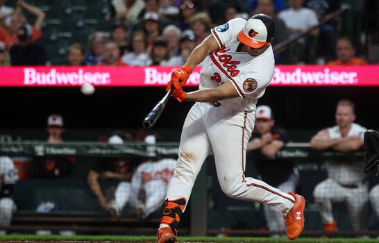 Samuel Basallo brilla con dos cuadrangulares pero los Angels remontan