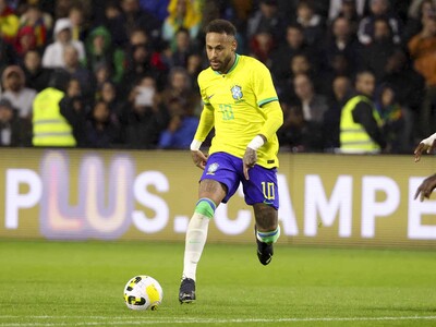 Neymar sufre una lesión de grado II y es duda para el debut de Btasil