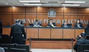 Primeras acciones en la justicia contra la censura de la JCE a las encuestas