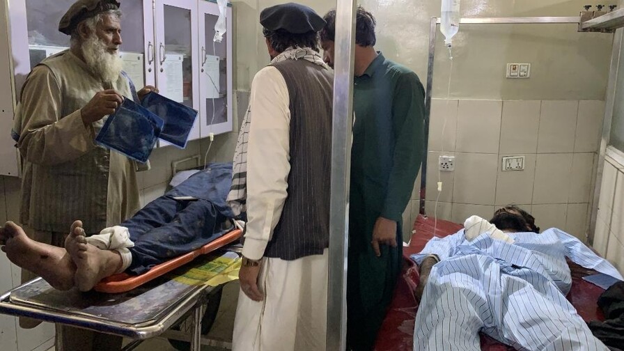 Al menos 20 muertos y 33 heridos al volcar un cami&oacute;n con pasajeros en Afganist&aacute;n