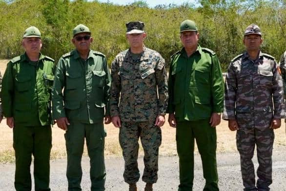 Altos mandos militares de EEUU y Cuba se reúnen en Guantánamo Altos mandos militares de EEUU y Cuba se reúnen en Guantánamo