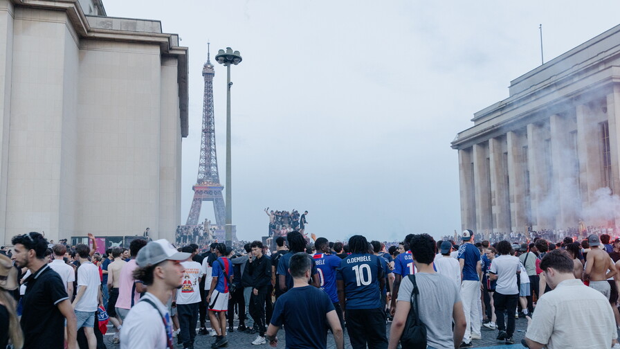 Al menos 336 detenciones y un policía herido, balance provisional por los festejos del PSG Al menos 336 detenciones y un policía herido, balance provisional por los festejos del PSG
