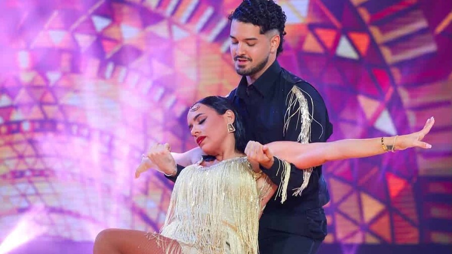 Jennifer Fungenzi se suma a "¡Claro que baila!", su tercer reality internacional Jennifer Fungenzi se suma a "¡Claro que baila!", su tercer reality internacional