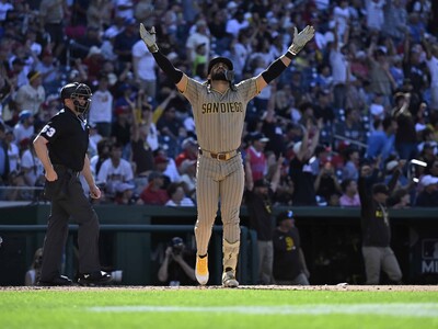 Fernando Tatis Jr. la saca dos veces y se roba grand slam