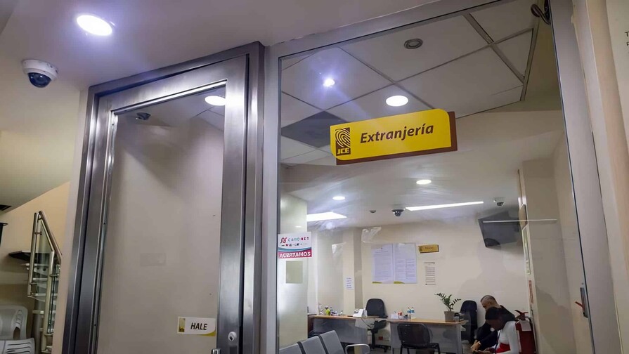Historias de espera en la oficina de Extranjería Historias de espera en la oficina de Extranjería