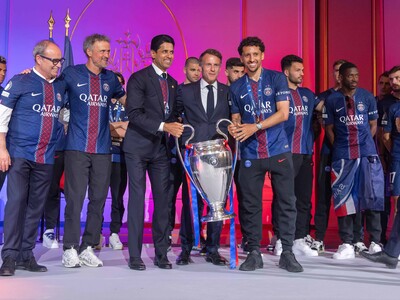 El PSG celebra en París su bicampeonato de Europa