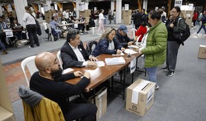 Las elecciones presidenciales de Colombia transcurren sin incidencias a mitad de jornada
