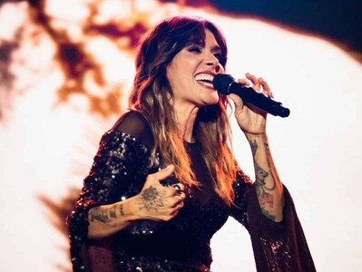 Kany García lanza A la niña que fui junto a La Húngara