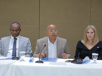 Plantean discutir la cesantía en reforma a seguridad social