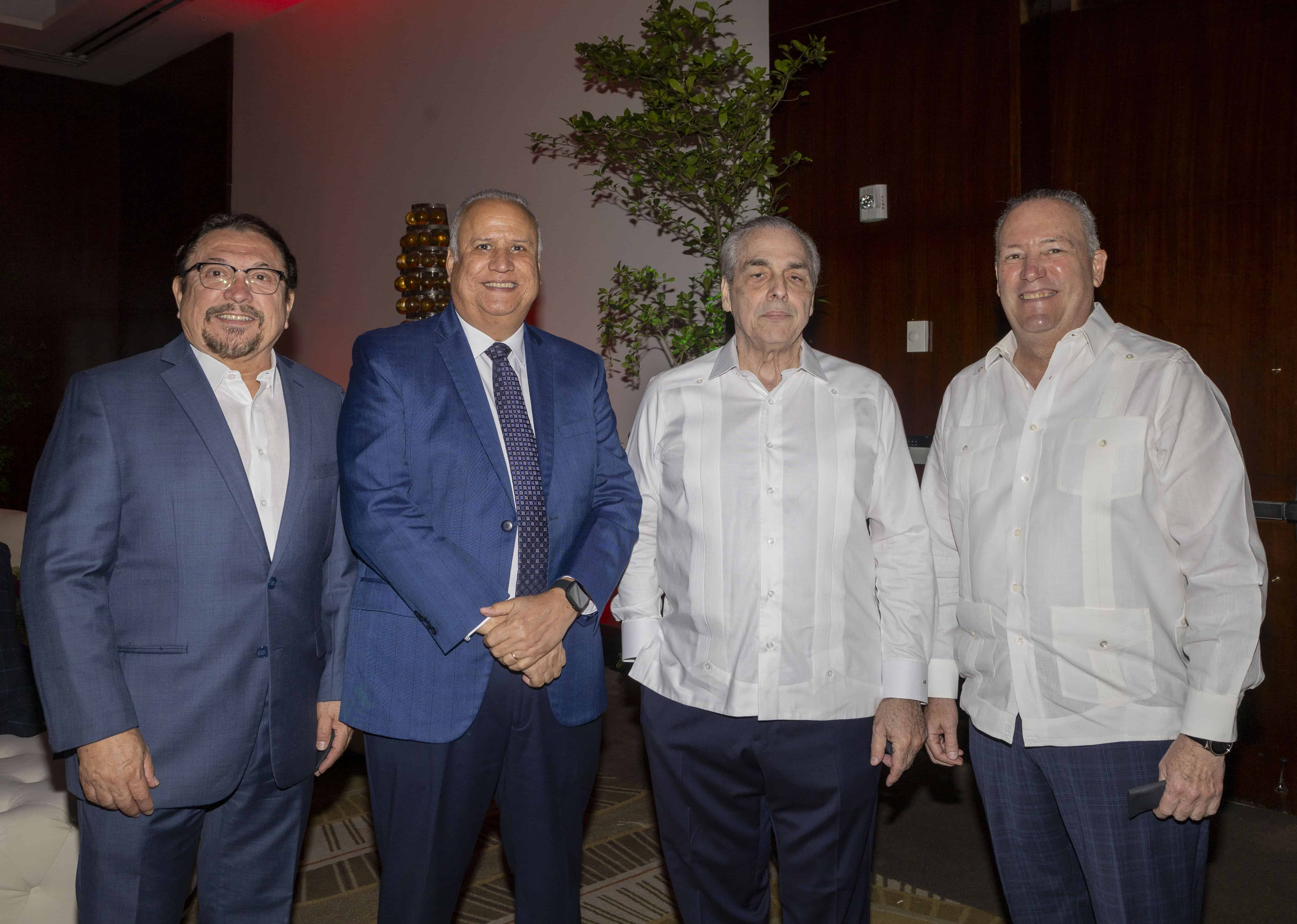 Miguel Domínguez, Carlos Valera, Abraham Hazoury y Eudad Feria.