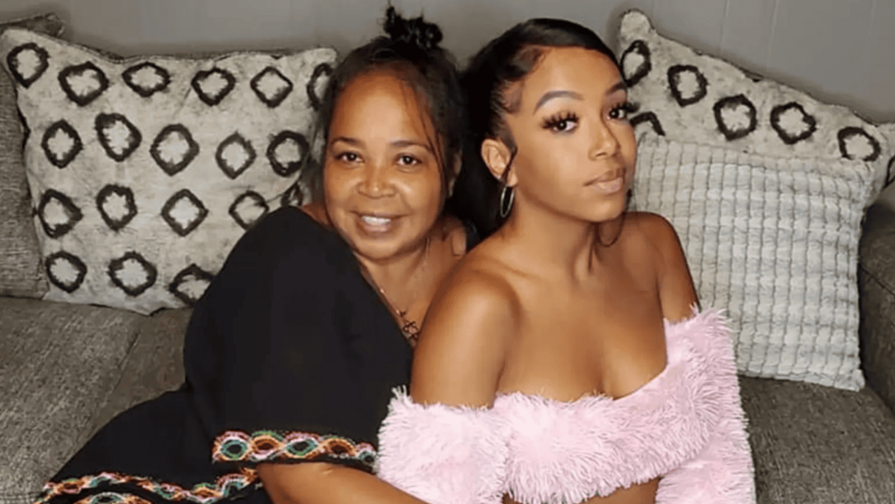 Encuentran a madre e hija sin vida y con heridas de arma blanca dentro de una residencia en Brooklyn Encuentran a madre e hija sin vida y con heridas de arma blanca dentro de una residencia en Brooklyn