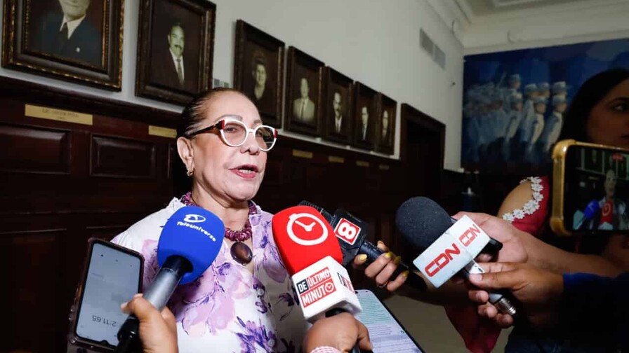 Gobernadora de Santiago denuncia venta irregular de apartamentos estatales en Hato del Yaque Gobernadora de Santiago denuncia venta irregular de apartamentos estatales en Hato del Yaque