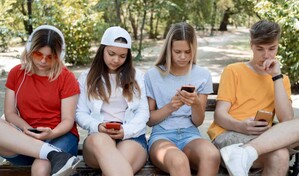 Un estudio revela que cerca del 50 % de los j&oacute;venes cree que la IA facilitar&aacute; su felicidad amorosa